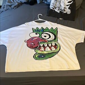 Graphic White crop top T-Shirt